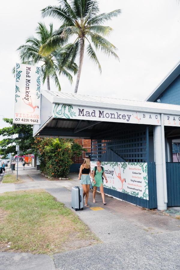 Mad Monkey Village Cairns Exterior foto