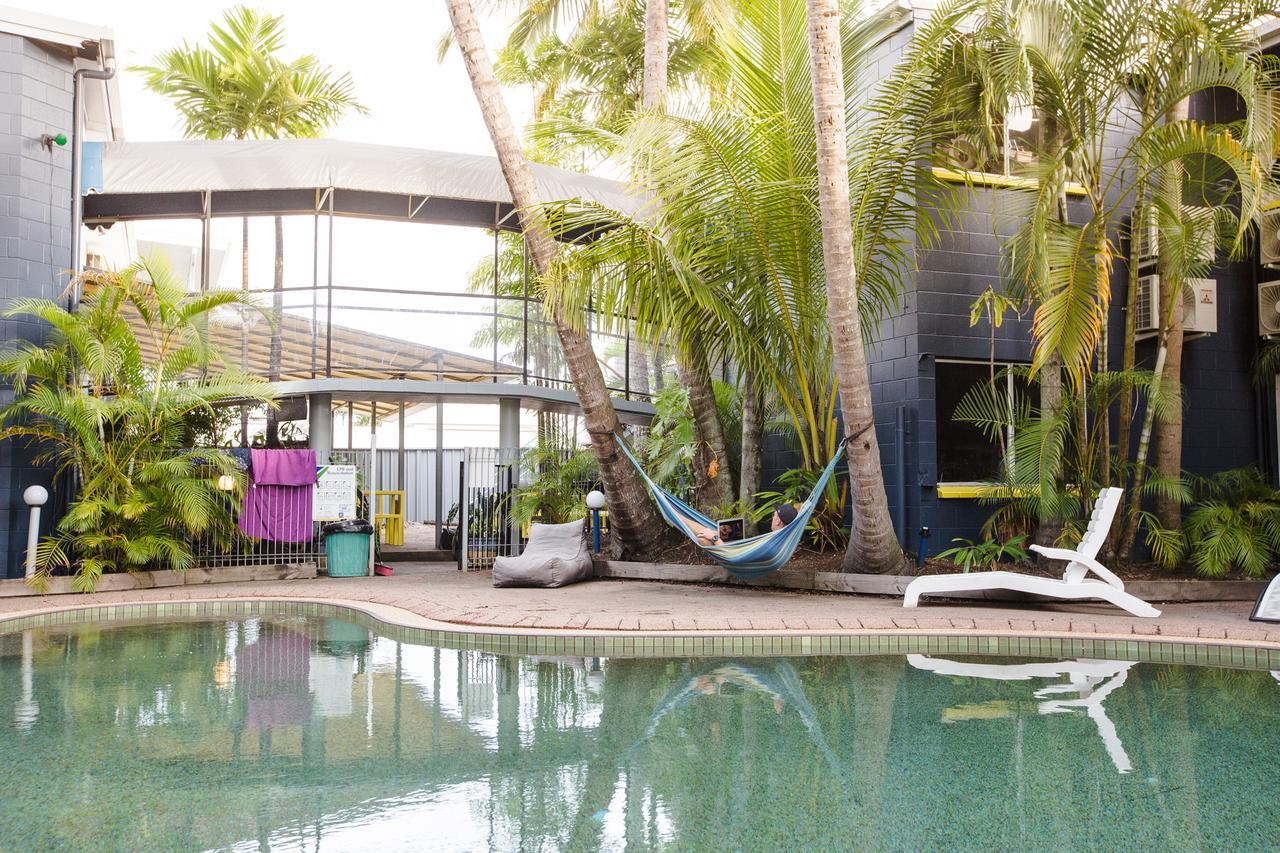 Mad Monkey Village Cairns Exterior foto