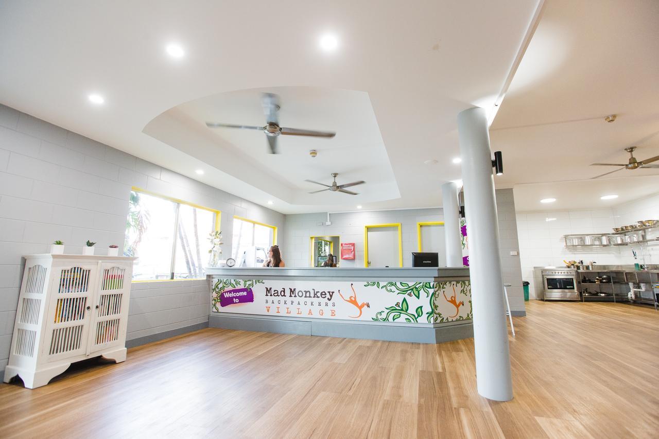 Mad Monkey Village Cairns Exterior foto